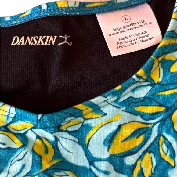 596. 5/$25 Danskin Women’s Blue & Yellow Built in bra Workout Top - Picture 3 of 7